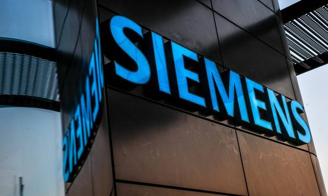 Υπόθεση Siemens: Ο Παναγής Βουρλούμης παραδέχθηκε δωροδοκίες στελεχών του OTE